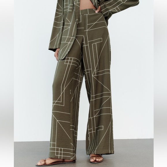 Zara geometric print blazer and pants set size small - Picture 2 of 6